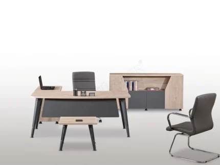 Kompakt tasarımlı modern ofis personel masası.